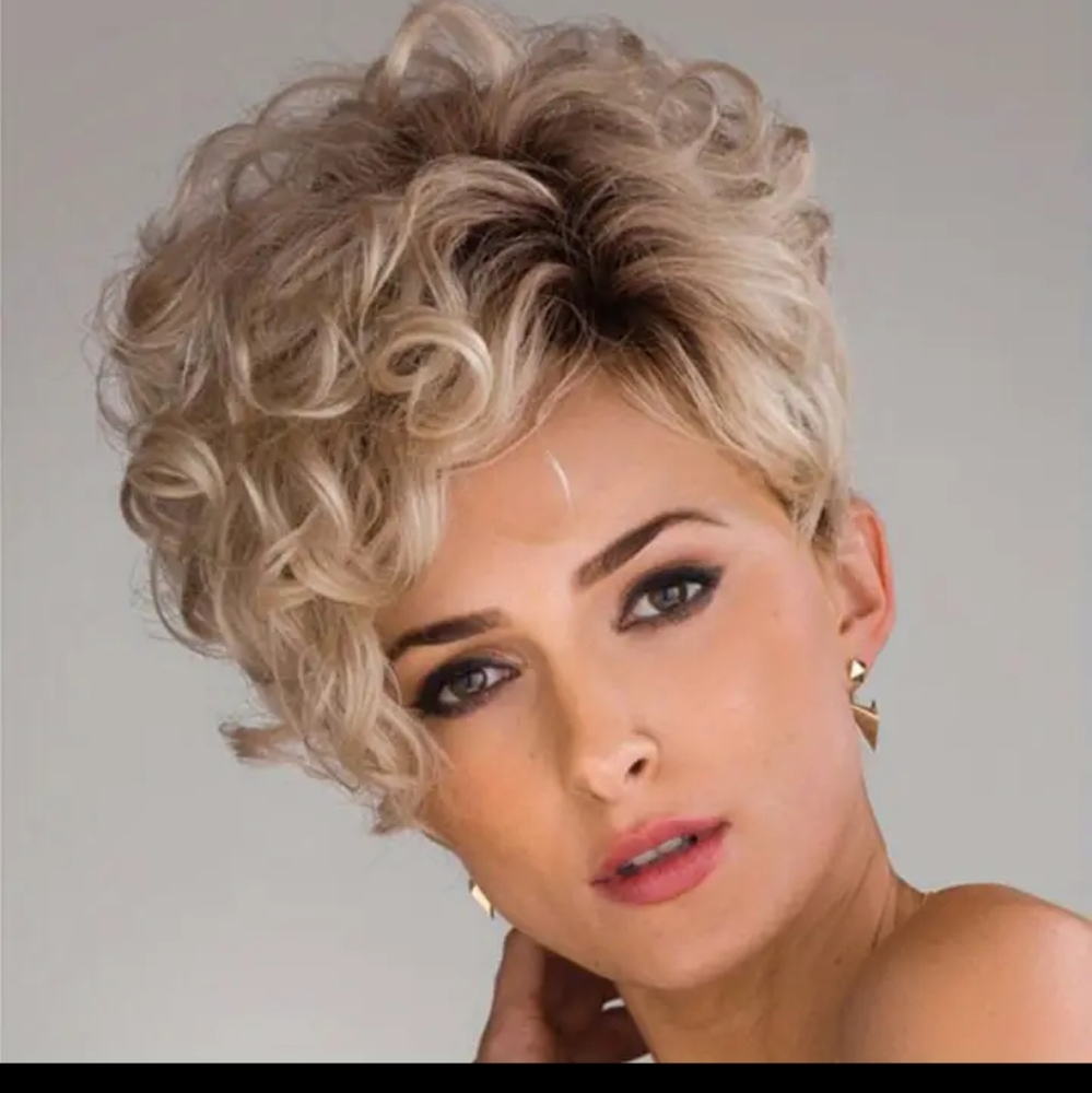 10 " Short gourgous Wig